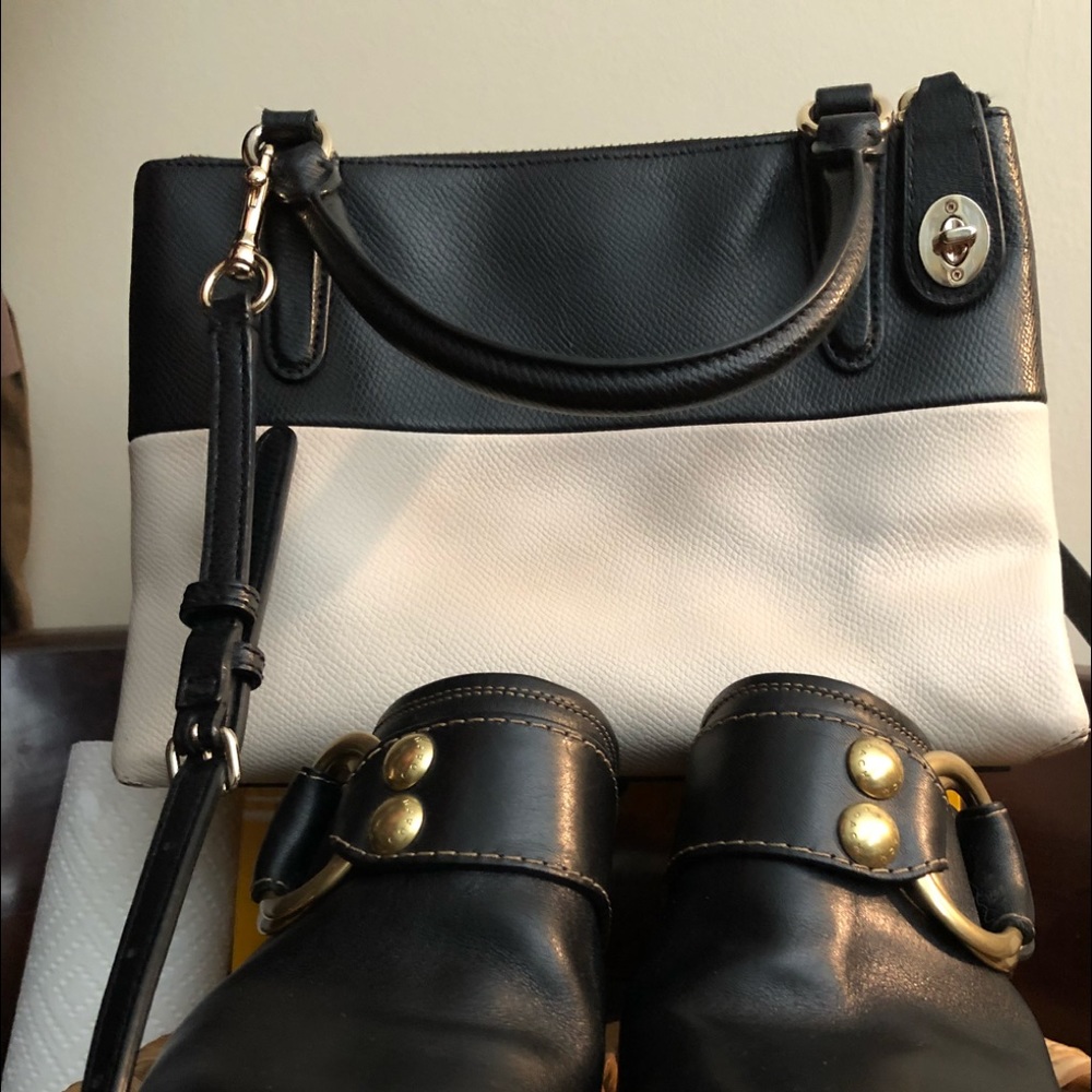 Coach new york crossbody bag/minibag